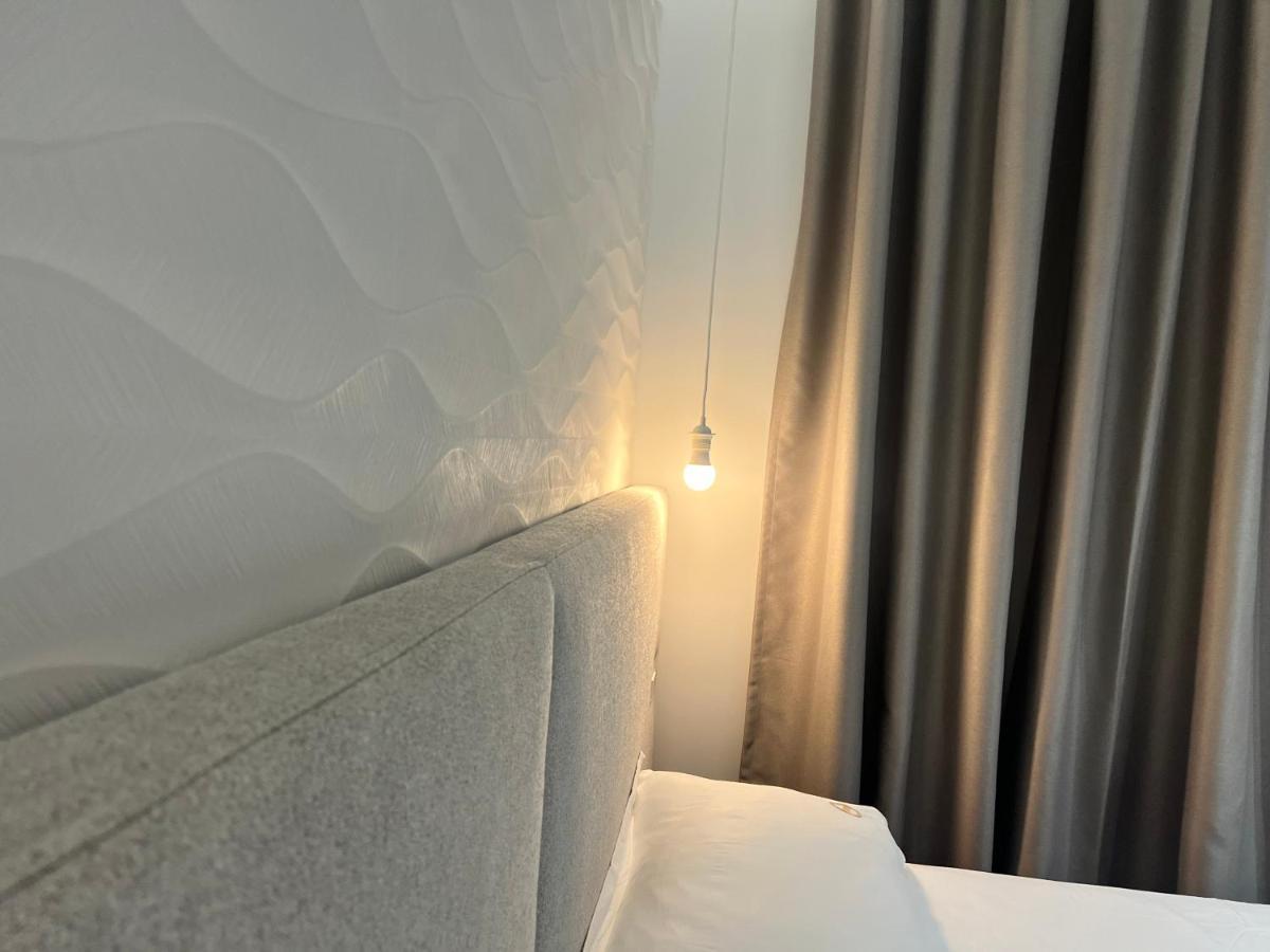 טיראנה Enzo Rooms & Apartment Blloku מראה חיצוני תמונה