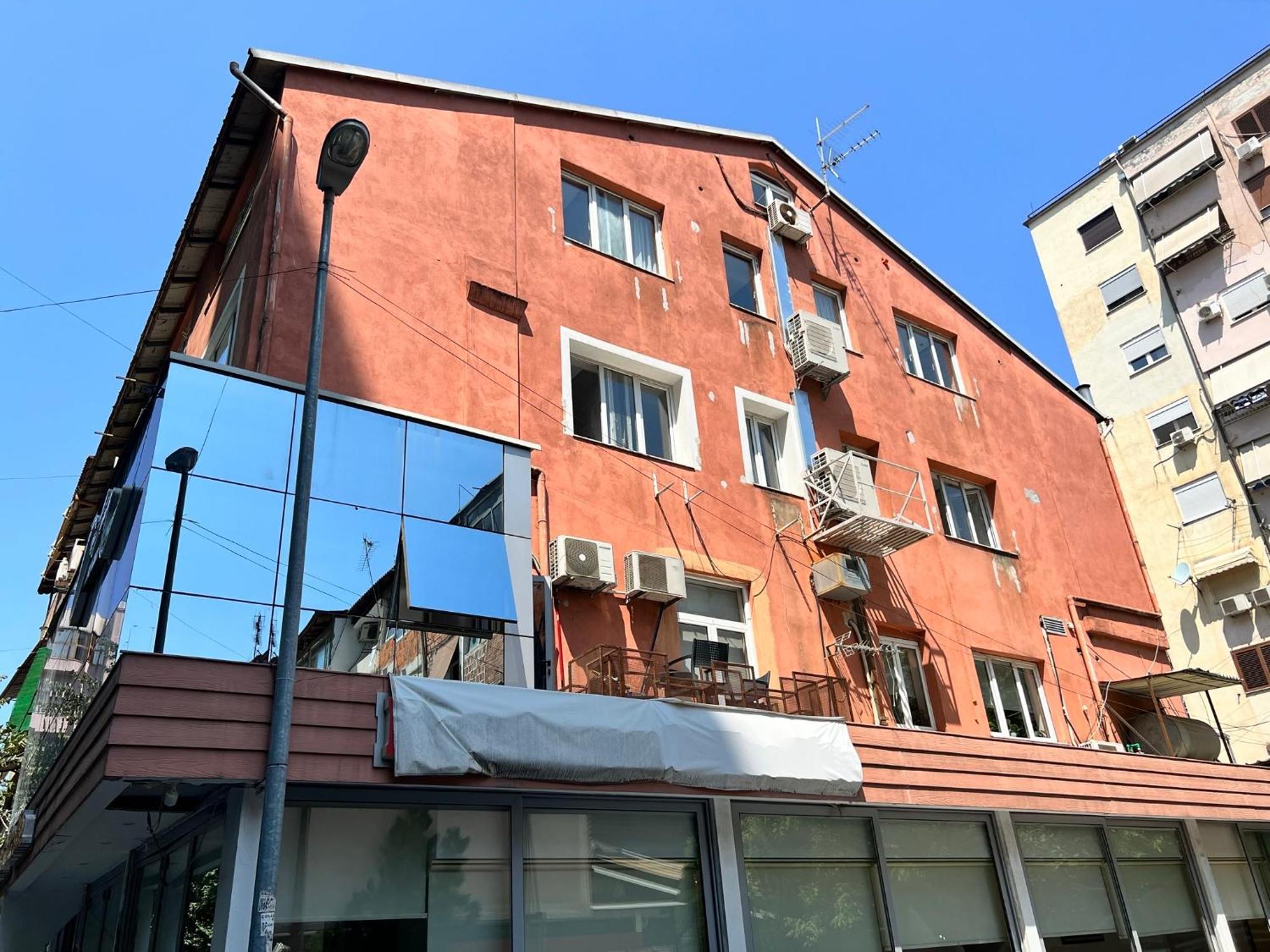 טיראנה Enzo Rooms & Apartment Blloku מראה חיצוני תמונה