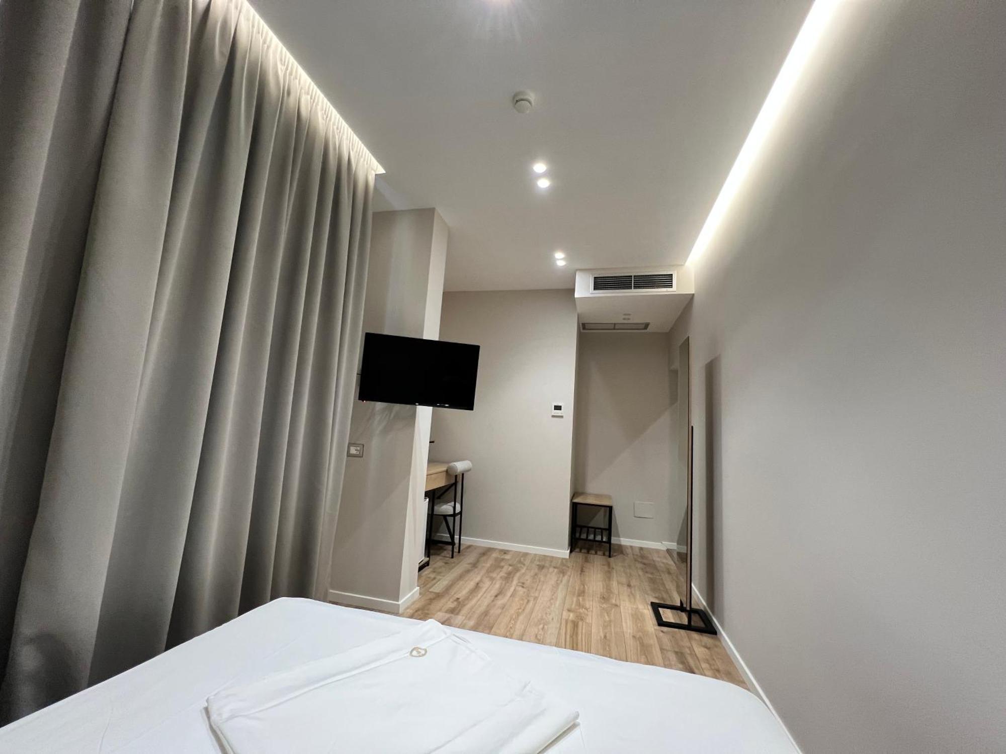 טיראנה Enzo Rooms & Apartment Blloku מראה חיצוני תמונה